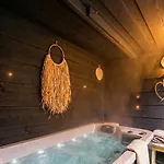 Etoile & Colombage - 3 & Jacuzzi
