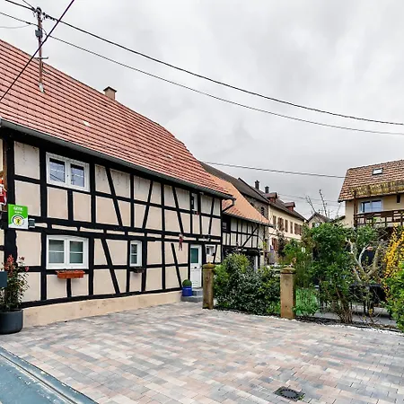 L'etoile - 3 De Charme & Jacuzzi Apartment