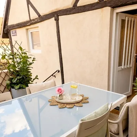 Daire Etoile & Colombage - 3 & Jacuzzi *