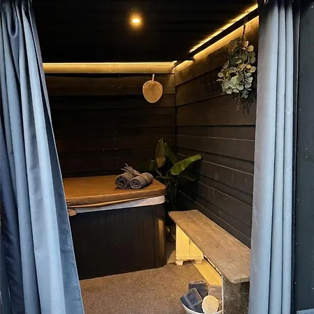 Etoile & Colombage - 3 & Jacuzzi